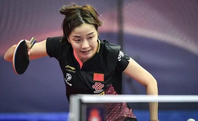 史诗级逆袭！雷霆亚历山大包揽MVP+得分王+FMVP，贾巴尔乔丹都没做到